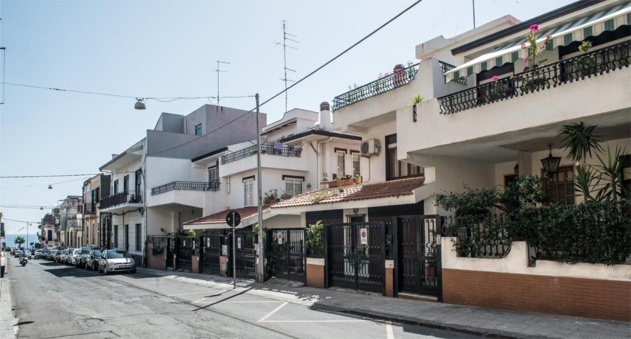 Bed and Breakfast La Castellese Aci Castello Exterior foto